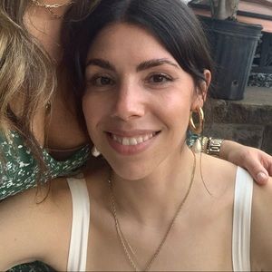 Meet your Posher, Erica.